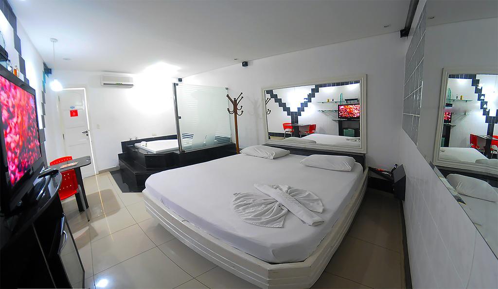 Tititi Motel (Adults Only) Olinda Extérieur photo