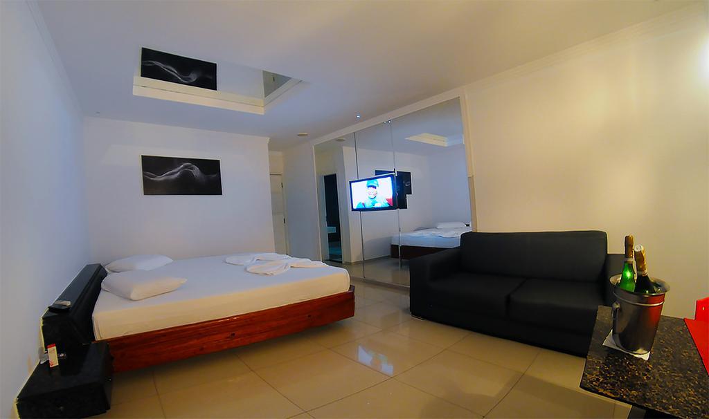 Tititi Motel (Adults Only) Olinda Extérieur photo